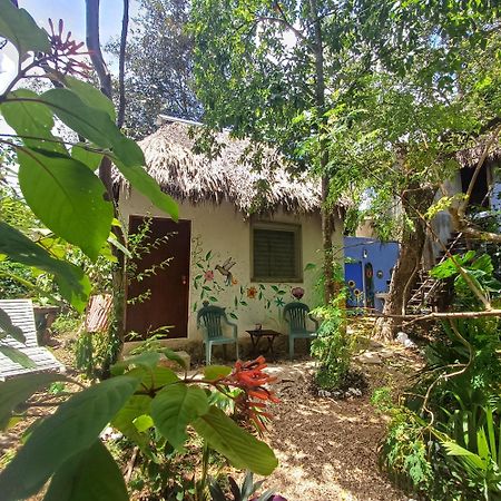 Mayan Bungalow Near Chichen Екстериор снимка